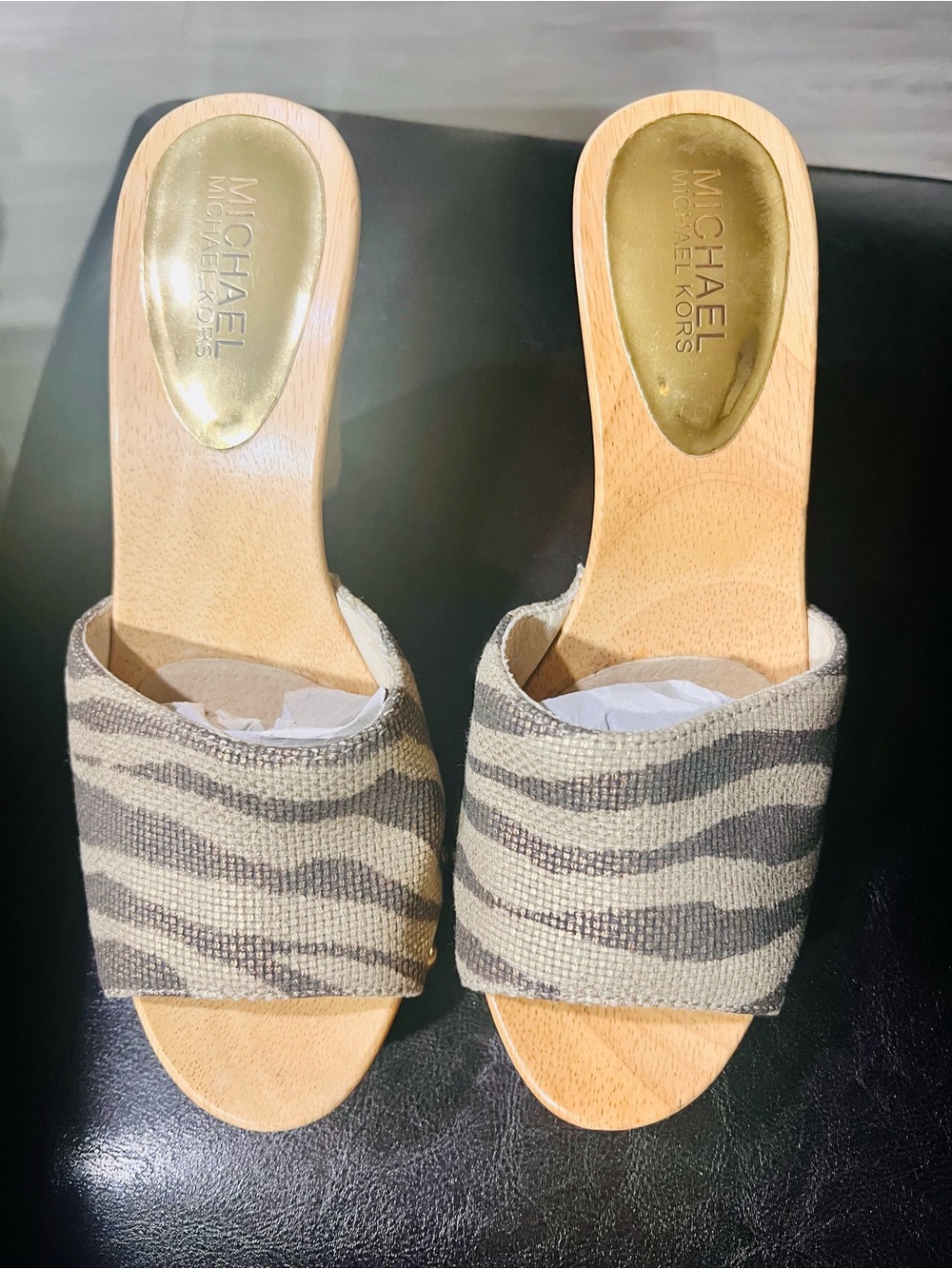 ***NO BOX***Michael Kors Zebra-Print Slide Mules ***No Box***